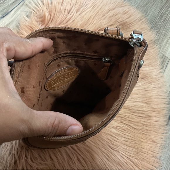 Fossil Brown Genuine Leather Crossbody Bag - Picture 6 of 9